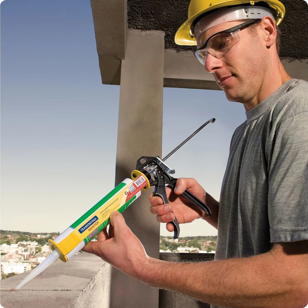 pistola para tubo de silicone 280 ml tramontina master com chapas em aco 3