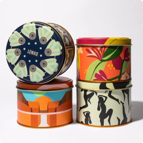 101032250 vela perfumada lata into the night 250g classic lenvie ambiental 2