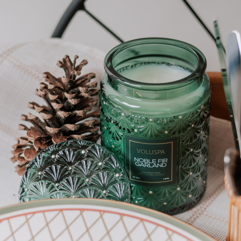 vela pote vidro g 100 hoas noble fir garland voluspa 55310