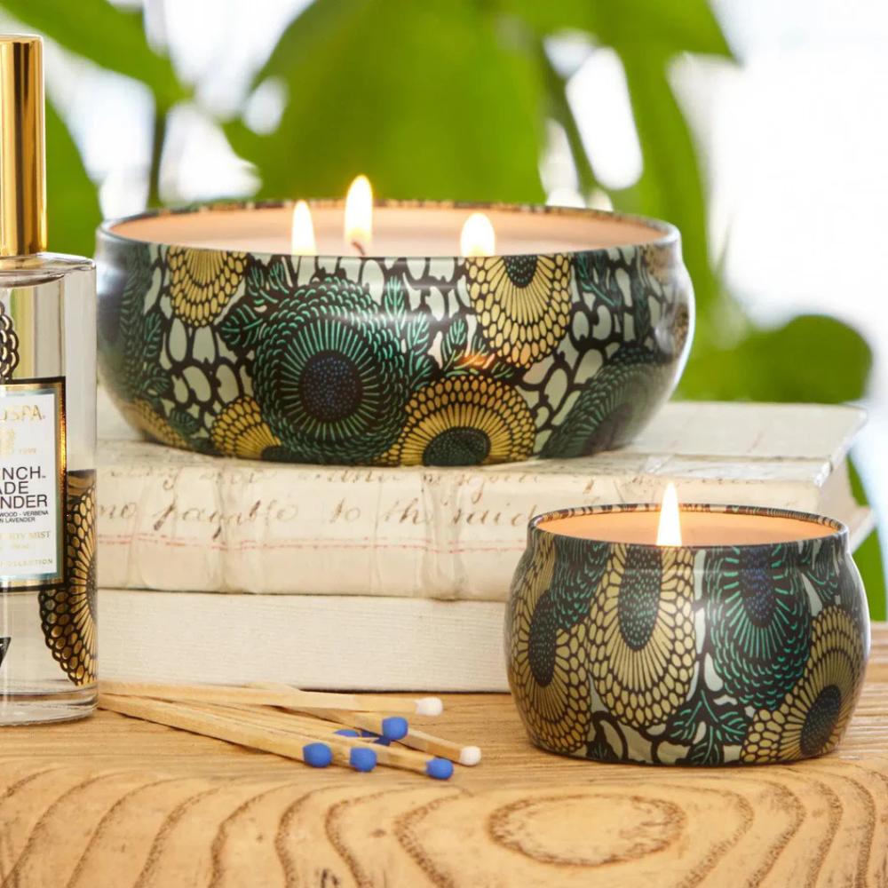 vela lata 3 pavios 60h relevo french cade lavender 7224