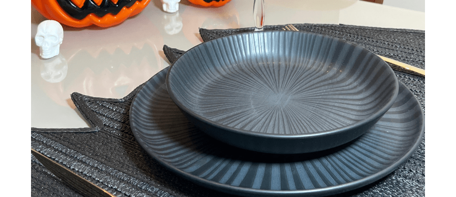 Mesa Posta de Halloween: elegância com um toque de mistério