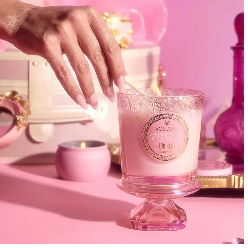 vela copo de vidro perfectly pink yuzu 60 horas voluspa 3