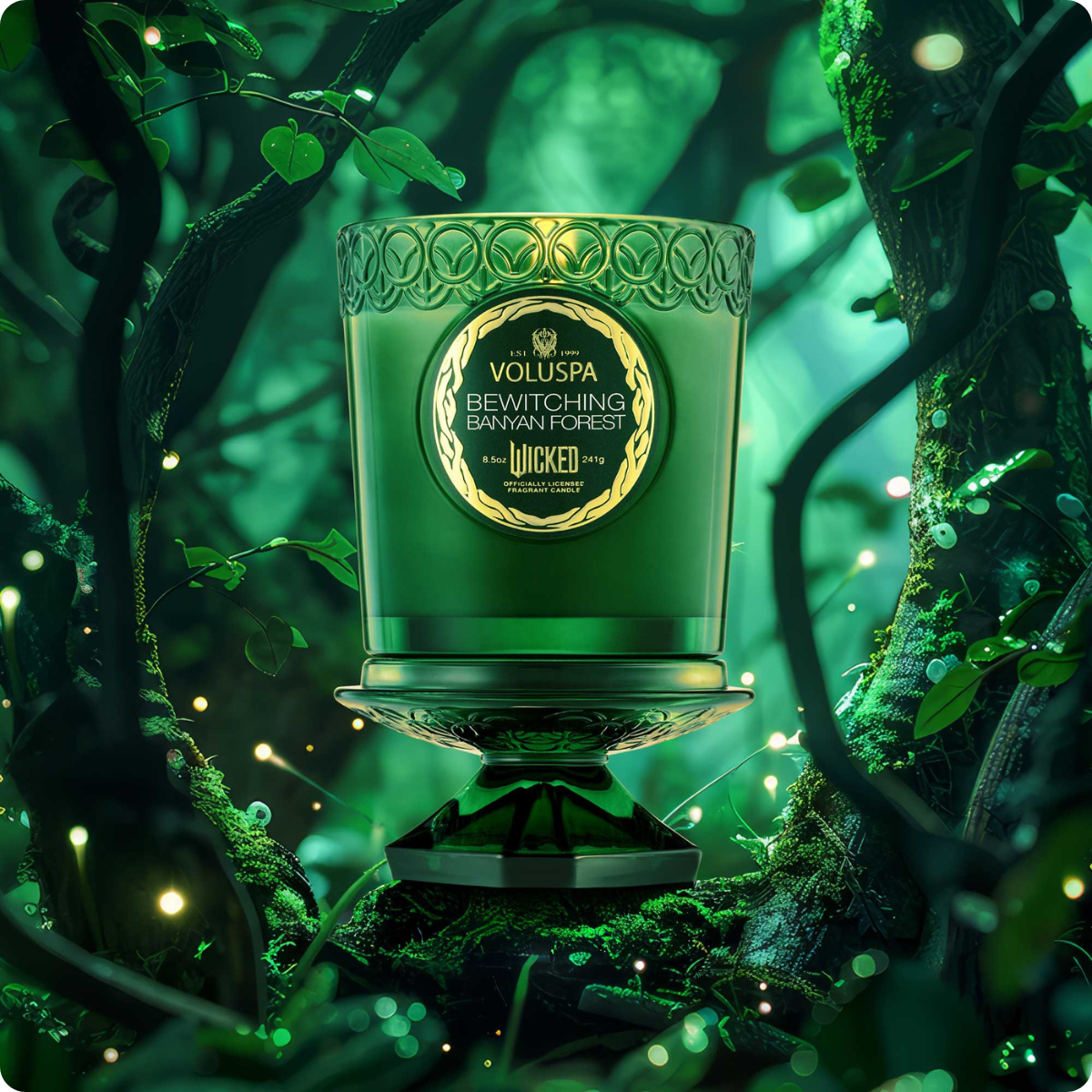 90002 vela em copo de vidro bewitching banyan forest 60h voluspa ambiental 1